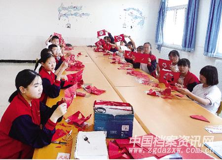 鱼山社区：打造特色品牌服务项目 “花式带娃”为双职工解忧
